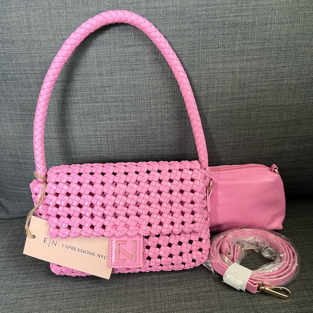 NWT EXPRESSIONS NYC CROSSBODY SHOULDER HANDBAG PURSE